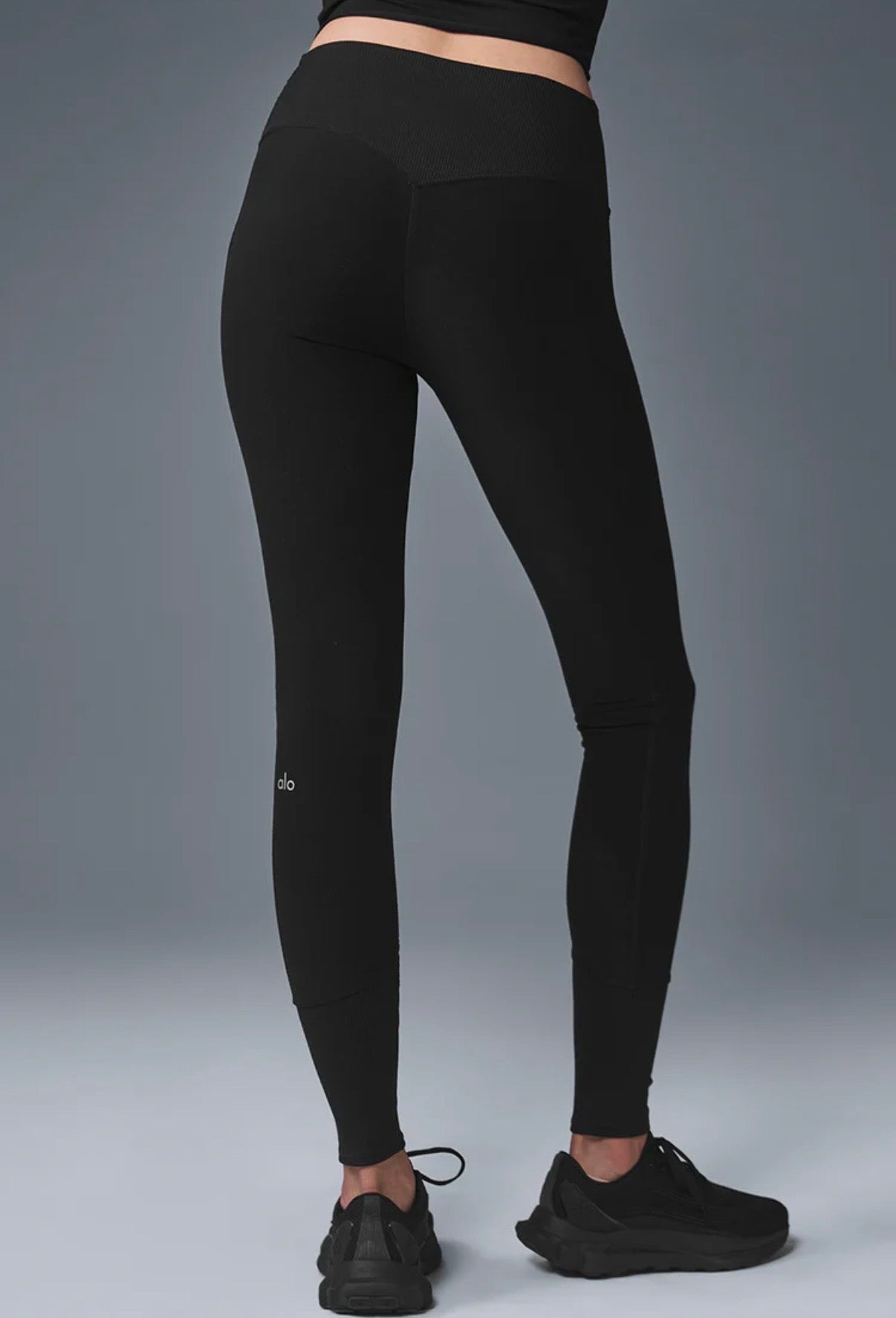 Alo Yoga leggings size xxs – Fresh Kids Inc.
